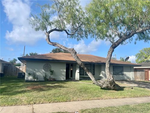 3353 Tiger Ln, Corpus Christi, TX, 78415-3136 | Card Image