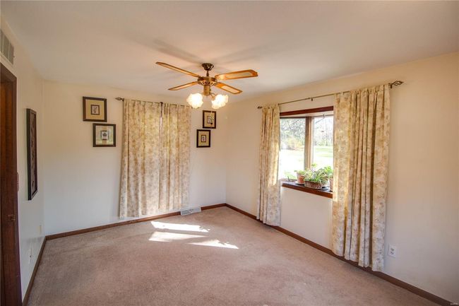 8556 Kee Mac Ln, House other with 2 bedrooms, 2 bathrooms and 3 parking in Alton IL | Image 33