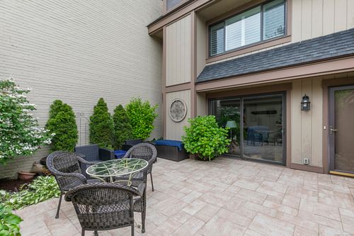 unit-15c-85 Viscount Dr, Milford, CT, 06460-5780 | Card Image