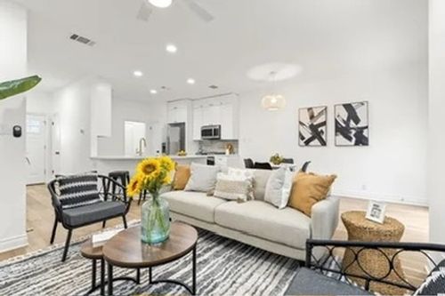 1212 Gingerlily Cv, Austin, TX, 78745-3812 | Card Image