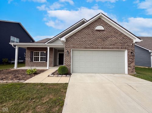 594 Geronimo Drive, Greenfield, IN, 46140 | Card Image