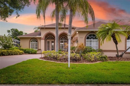 11022 Pine Lilly Pl, LAKEWOOD RANCH, FL, 34202-1835 | Card Image