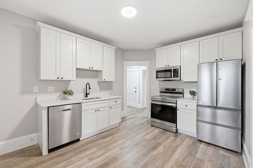 2-3 Park View Ter, Holyoke, MA, 01040 | Card Image
