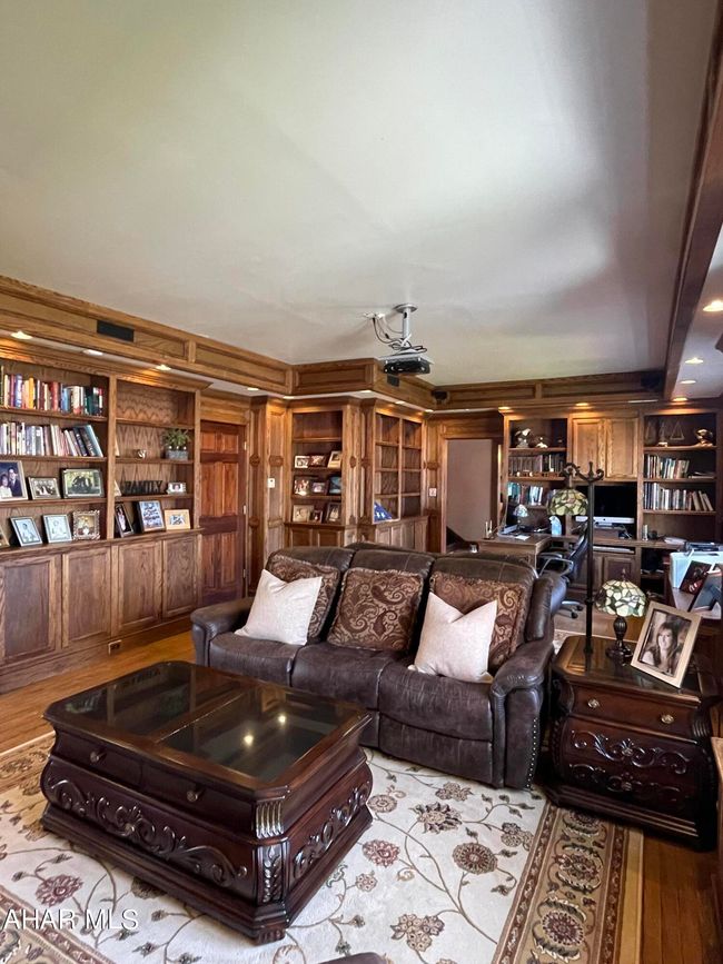 701 Spang St, House other with 8 bedrooms, 8 bathrooms and null parking in Roaring Spring PA | Image 27