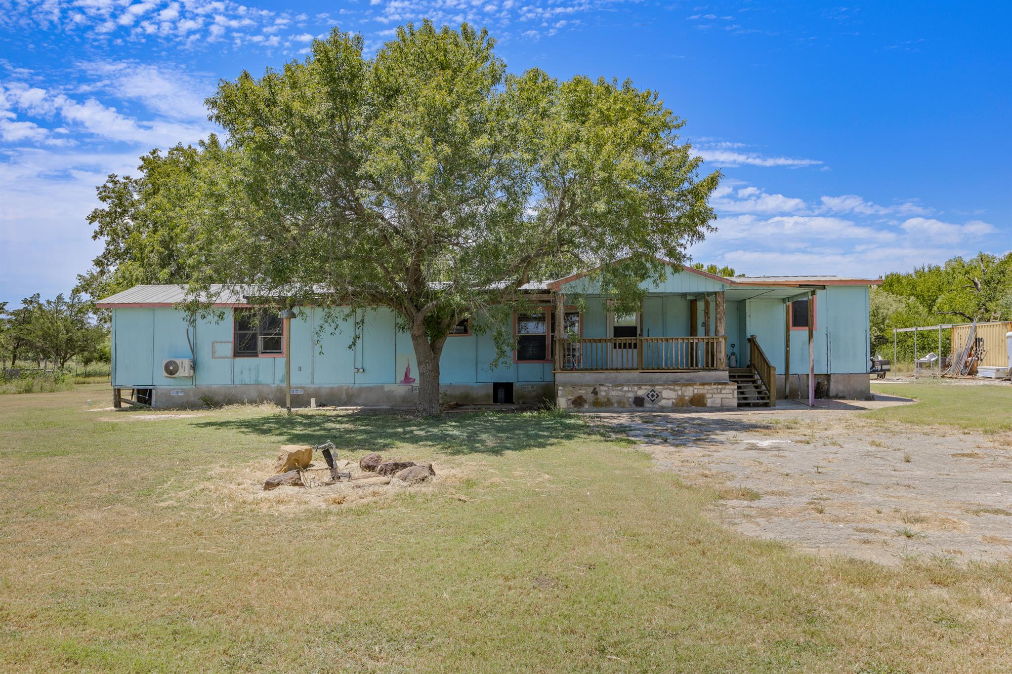 Residential in Rosanky 5