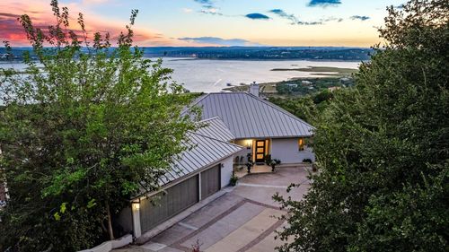 6717 Mountain Trl, Austin, TX, 78732-1052 | Card Image