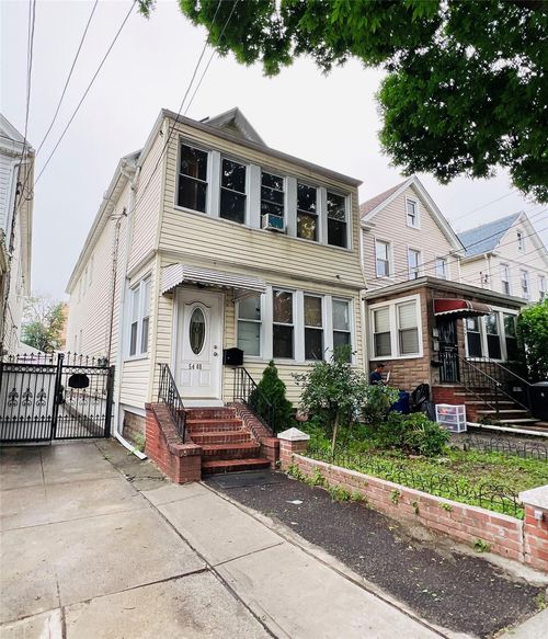 54 92nd St, Elmhurst, NY, 11373-4640 | Card Image