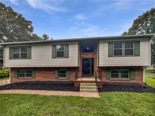 115 Wills Rd, Advance, NC, 27006-7862 | Card Image