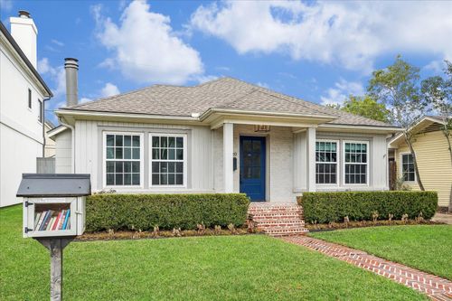 2820 Rice Blvd, West University Place, TX, 77005-3046 | Card Image