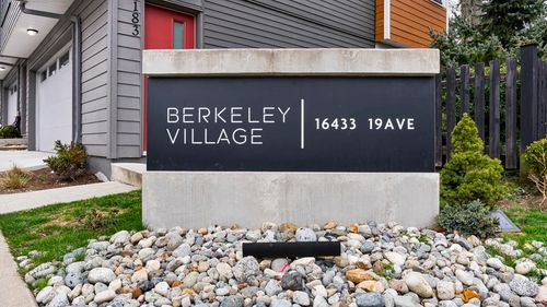 71-16433 19 Ave, Surrey, BC, V3Z0Z1 | Card Image