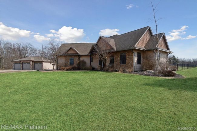 7020 Mancour Dr, House other with 5 bedrooms, 5 bathrooms and null parking in Grand Blanc MI | Image 48