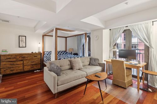 414-219 S 18th St, PHILADELPHIA, PA, 19103-6151 | Card Image