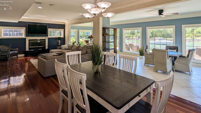 8051 E Lake Blvd, Condo with 4 bedrooms, 4 bathrooms and 2 parking in Marblehead OH | Image 16