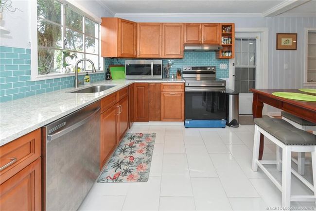 817 Sw Saint Lucie Cres, House other with 3 bedrooms, 3 bathrooms and null parking in STUART FL | Image 12