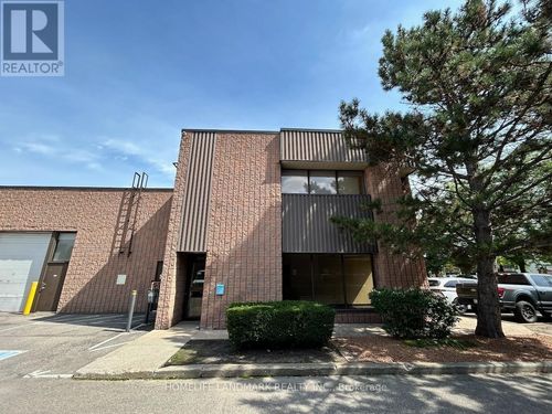 202-80 Fulton Way, Richmond Hill, ON, L4B1J5 | Card Image