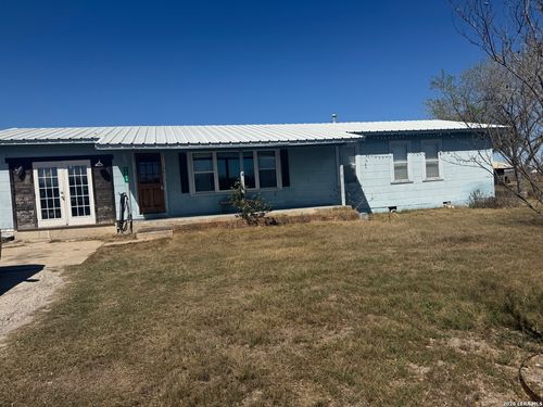 1325 Sh-80, Karnes, TX, 78118 | Card Image