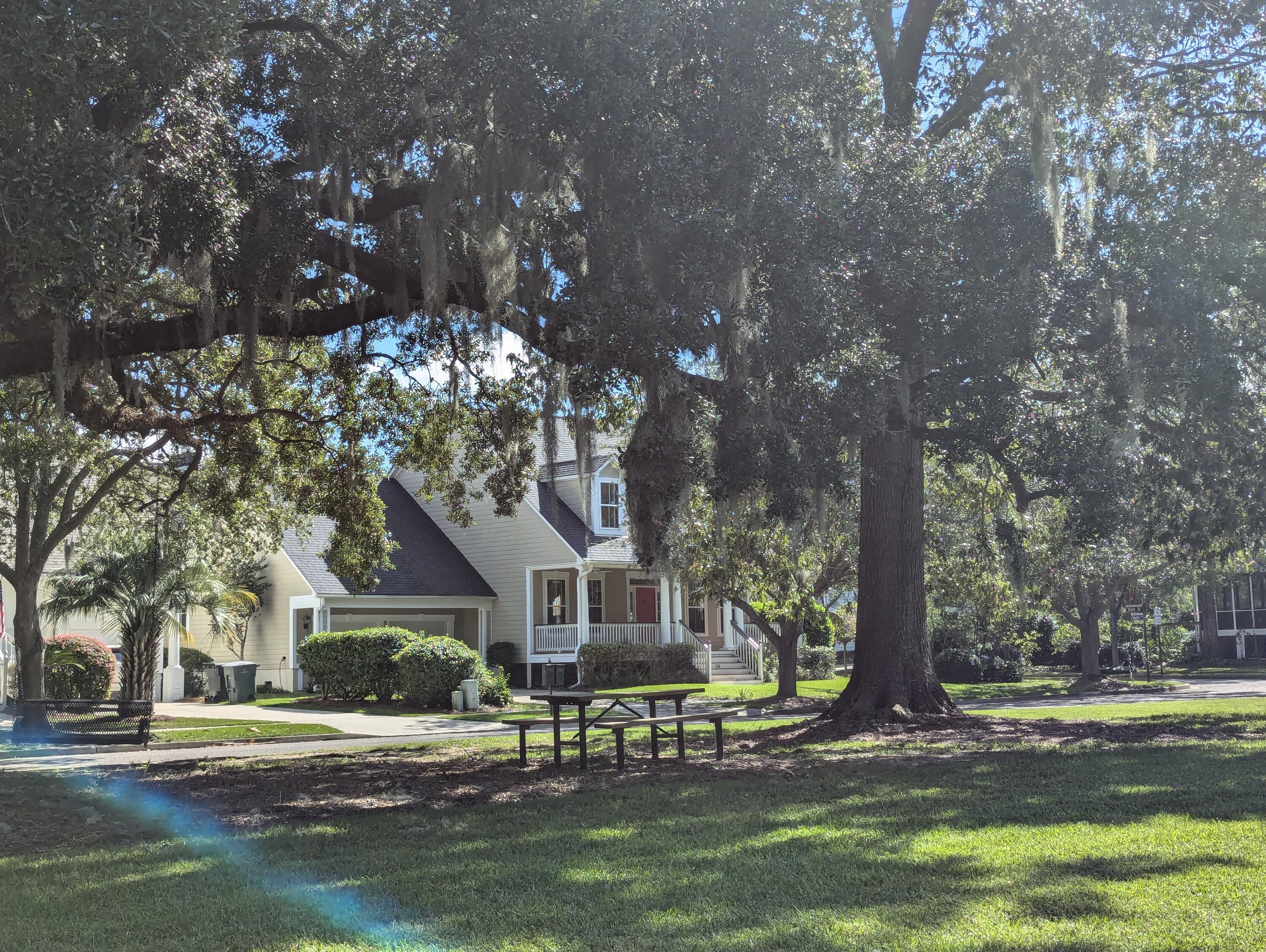 Bounty St, Daniel Island, SC 29492