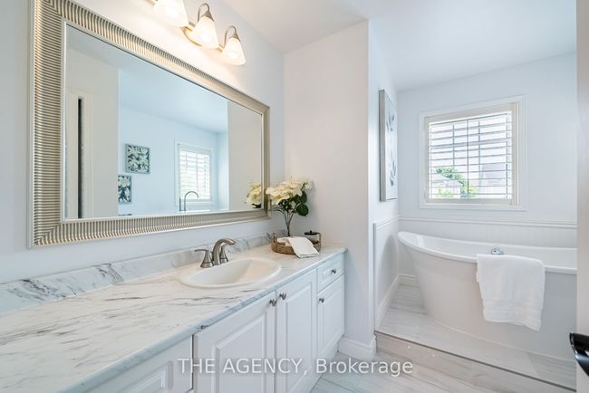 71 Tunney Pl, House other with 3 bedrooms, 4 bathrooms and 2 parking in Whitby ON | Image 20