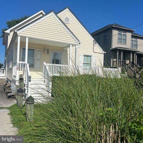 107 Bayside Dr, DUNDALK, MD, 21222-4915 | Card Image