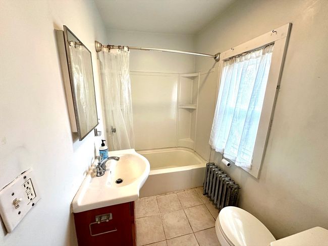APT-1 - 82 Dexter Ave, Condo with 1 bedrooms, 1 bathrooms and 1 parking in Watertown MA | Image 11