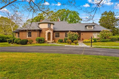 725 Mocksville Ave, Salisbury, NC, 28144-2407 | Card Image