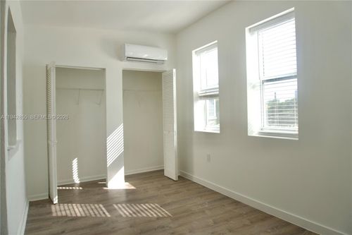 apt-325-501 Sw 6th Ct, Miami, FL, 33130-2653 | Card Image