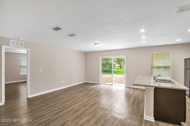 *This photo is of the same floor plan but a different home. Some finishes may slightly differ.* | Image 7