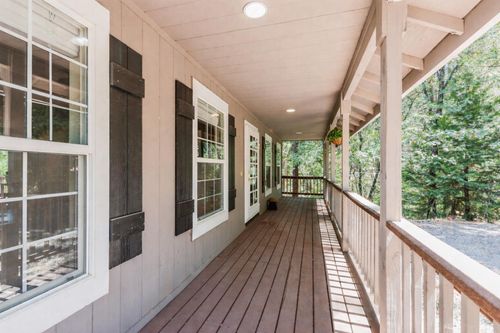 6390 Red Robin Road, Placerville, CA, 95667 | Card Image