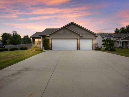 308 Vernica Pl, Watertown, MN, 55388-8395 | Card Image