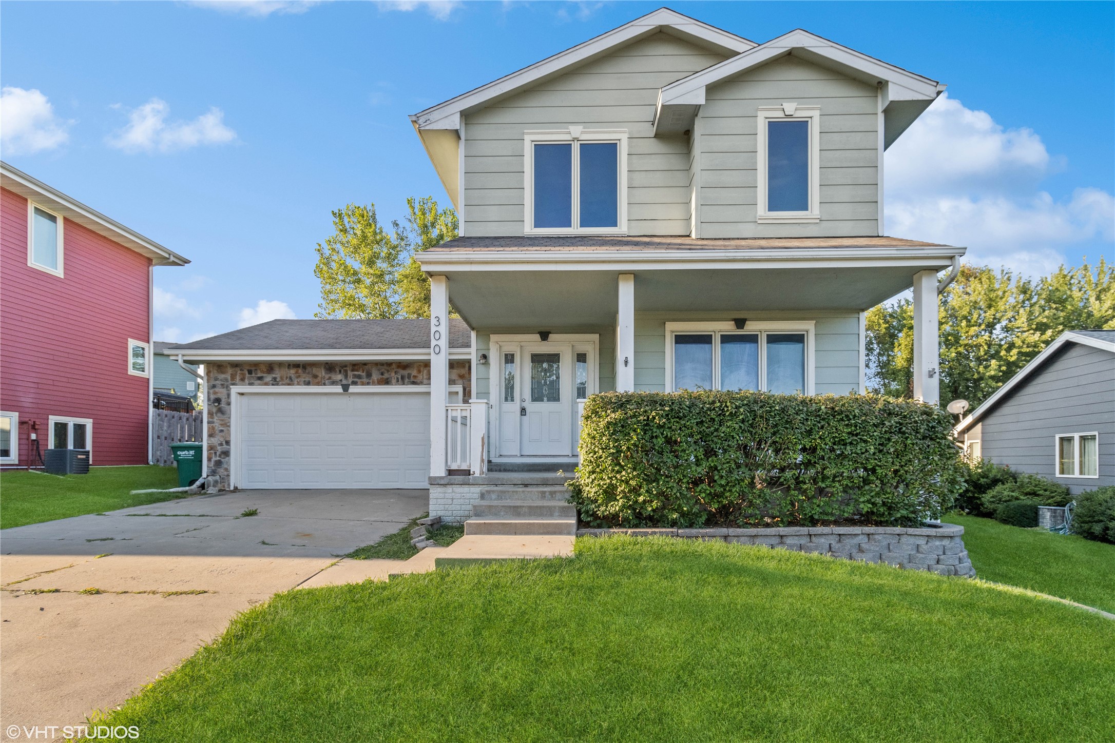 Maple St, Runnells, IA 50237