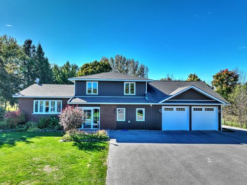 33 Northline Rd, Fenelon Falls, ON, K0M1N0 | Card Image