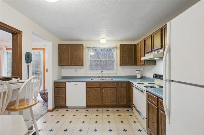 122 Clarette Rd, House other with 3 bedrooms, 2 bathrooms and 2 parking in Pittsburgh PA | Image 14