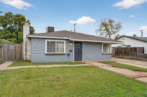 3425 Wemberley Dr, Sacramento, CA, 95864-3809 | Card Image