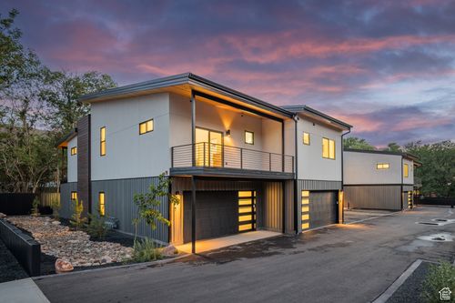 7-214 S 200 E, Moab, UT, 84532-2608 | Card Image