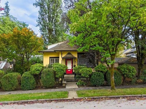 124 Sixth Ave, New Westminster, BC, V3L1T4 | Card Image