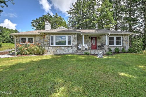 390 Sokassa Rd, Newland, NC, 28657-9618 | Card Image