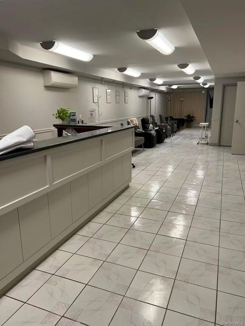 m1-14229 37th Avenue, New York, NY, 11354 | Card Image