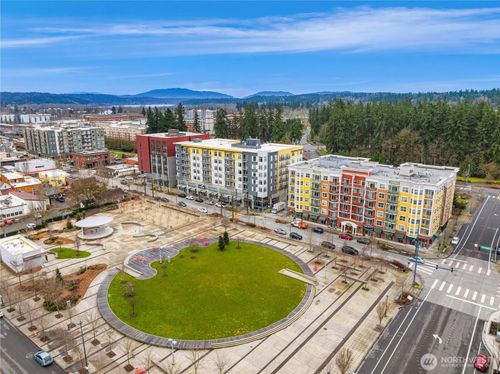 unit-401-16141 Cleveland St, Redmond, WA, 98052-4355 | Card Image