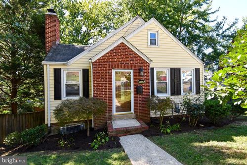 2100 S Quebec St, ARLINGTON, VA, 22204-5122 | Card Image