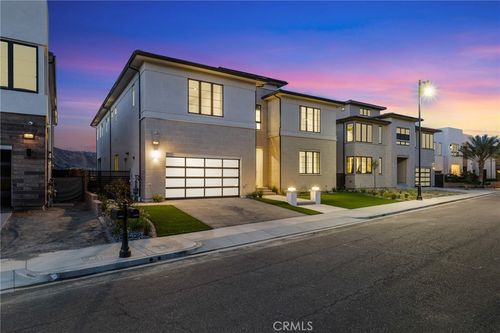 11854 N Hillsborough Ln, Porter Ranch, CA, 91326 | Card Image