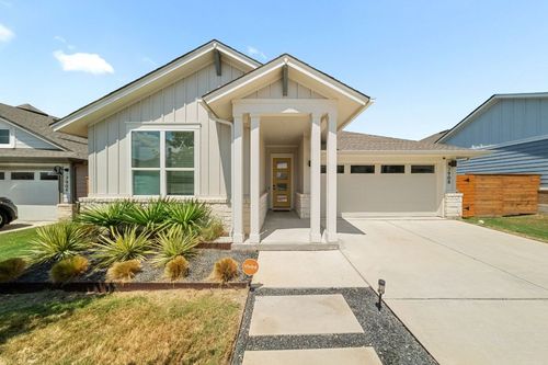 7908 Gilwice Ln, Austin, TX, 78744-1205 | Card Image