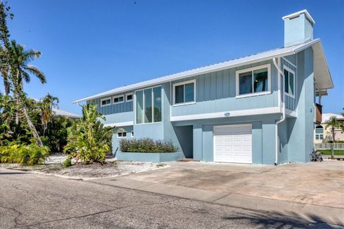 825 Tarawitt Dr, LONGBOAT KEY, FL, 34228-1832 | Card Image