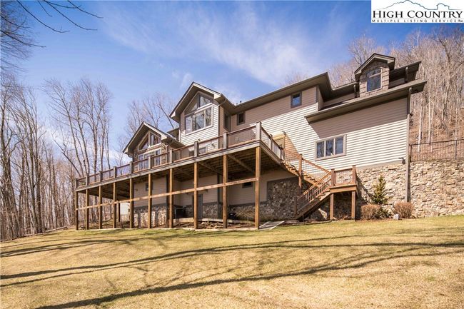 1902 Elk Creek Mountain Pkwy, House other with 4 bedrooms, 5 bathrooms and null parking in Todd NC | Image 44