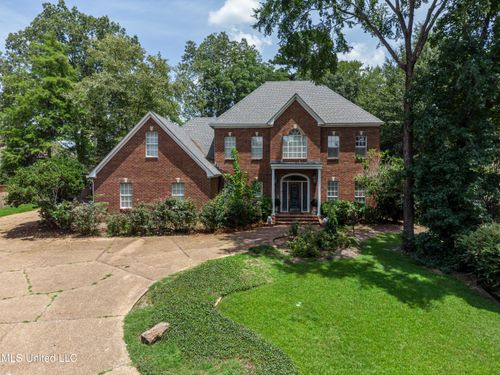 1220 Foxpoint, Brandon, MS, 39047-8216 | Card Image