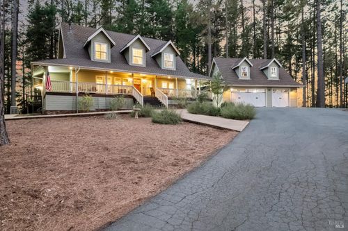 5701 Ridgewood Rd, Willits, CA, 95490-9730 | Card Image