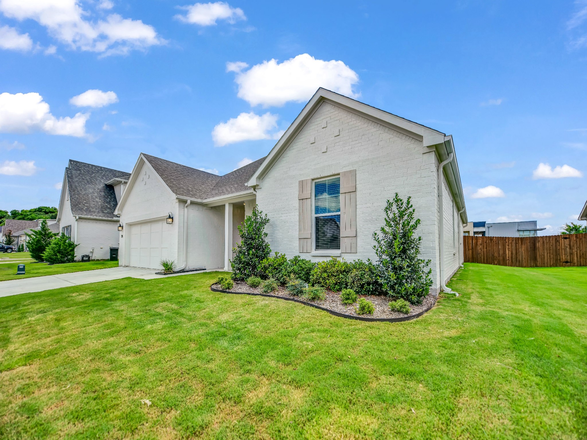 Residential in Willow Park 5