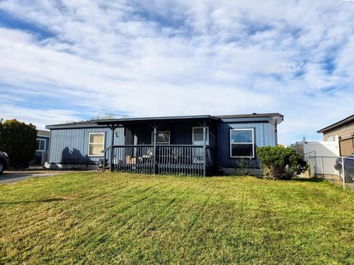 6504 James St, West Richland, WA, 99353 | Card Image