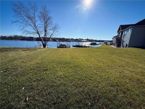 1427 Young Cir, Raymore, MO, 64083-8375 | Card Image