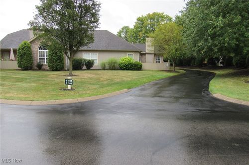 101 Willow Brook Dr Ne, Warren, OH, 44483-4630 | Card Image