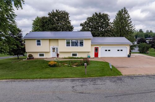 400 Highland St, Westby, WI, 54667-1214 | Card Image